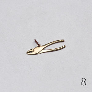 Vintage 9ct Gold Pendant Charms - Pliers