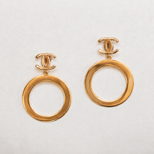 Vintage Chanel Gold Clip-on Earrings