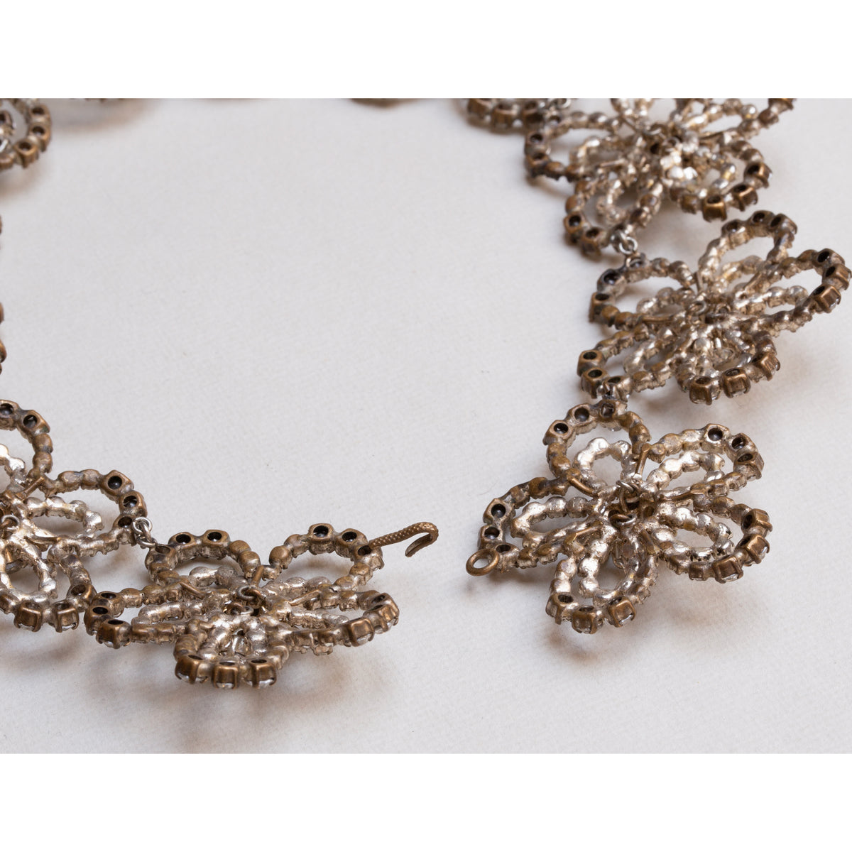 Vintage 1950s Flower Paste Necklace