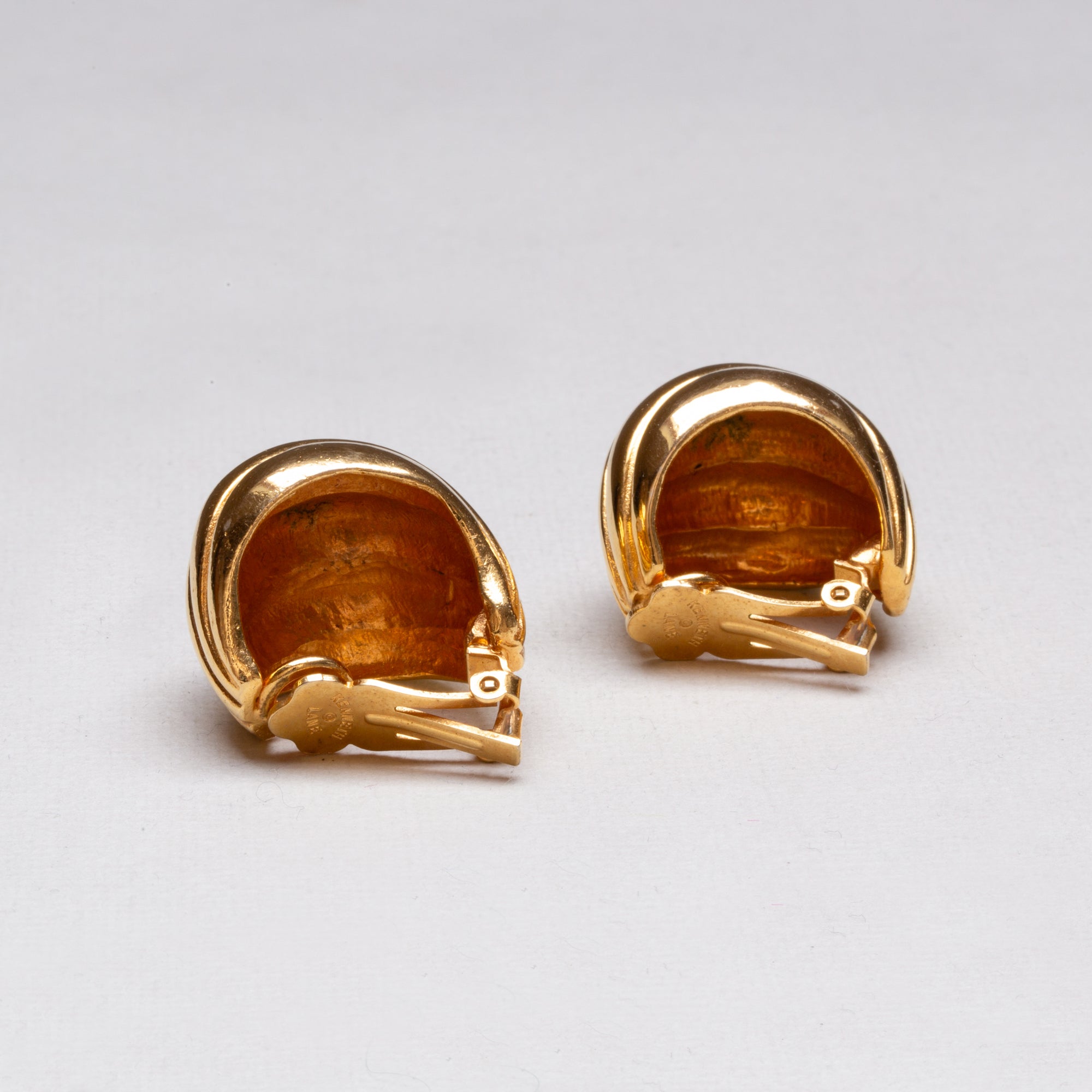 Vintage Gold Ridged Clip-on Earrings