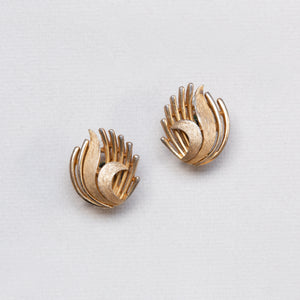 Vintage Trifari Gold Clip-on Earrings