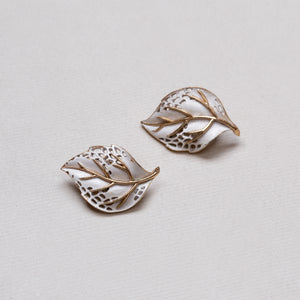 Vintage Trifari Cut-out Leaf Clip-on Earrings