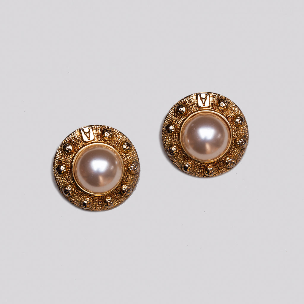 Vintage Alexandre de Paris Gold Clip-on Earrings with Pearl