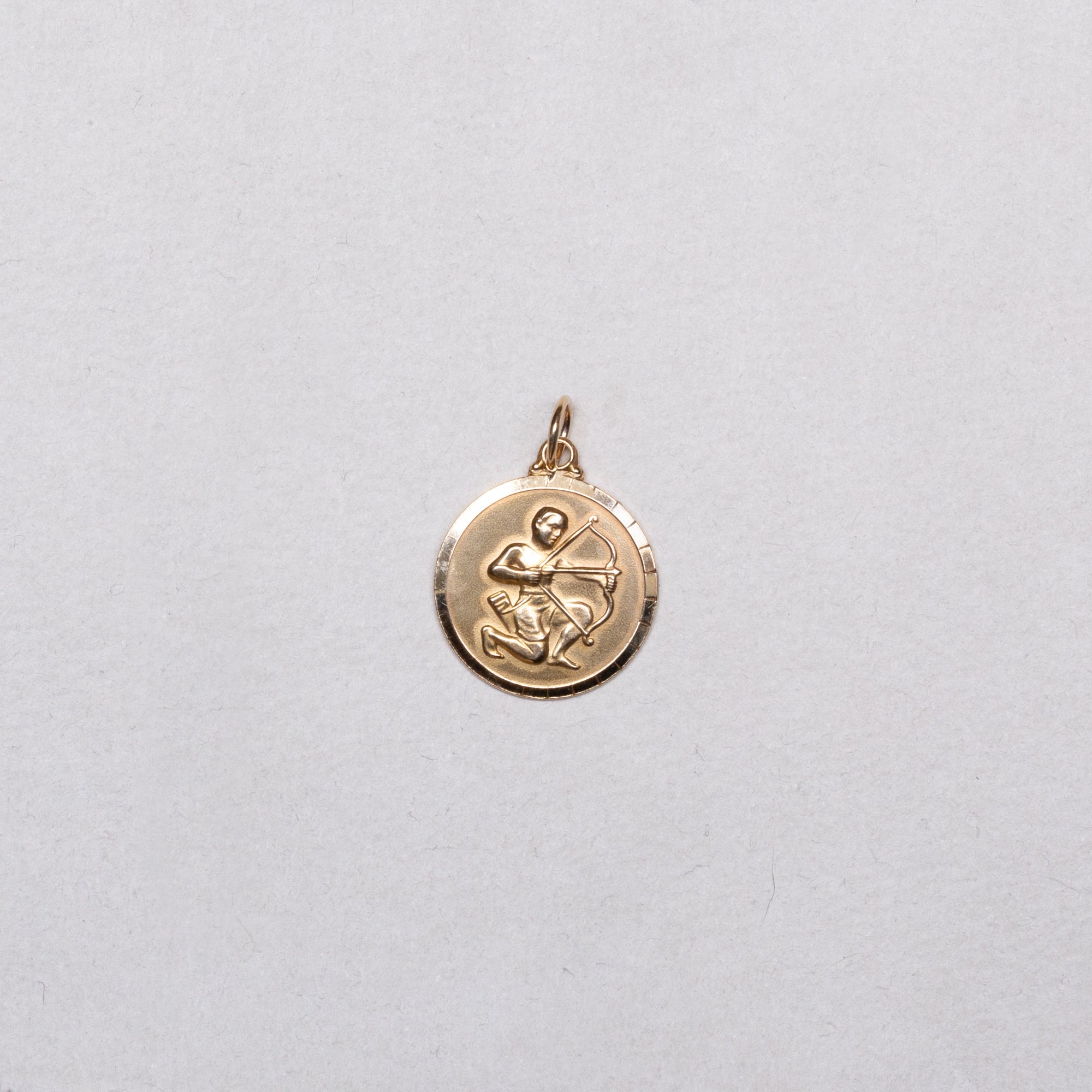 Vintage 9ct Gold Aquarius Pendant Charm