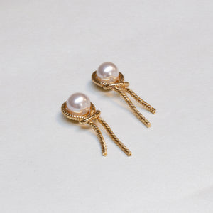 Gold-plated Tassel Earrings with Pearls