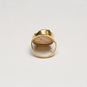 Vintage 18ct Gold Qaurtz Ring