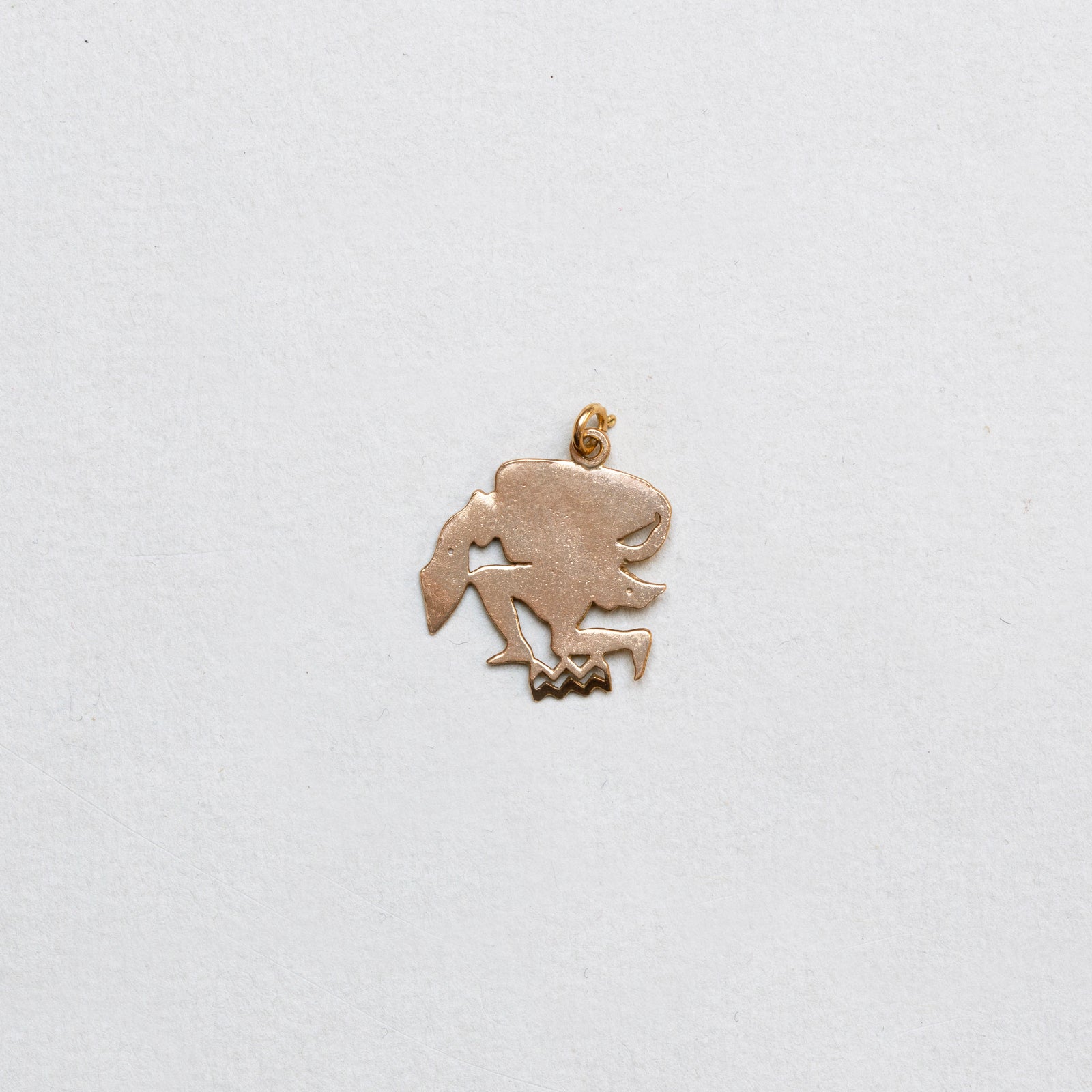 Vintage 9ct Gold Aquarius Charm Pendant