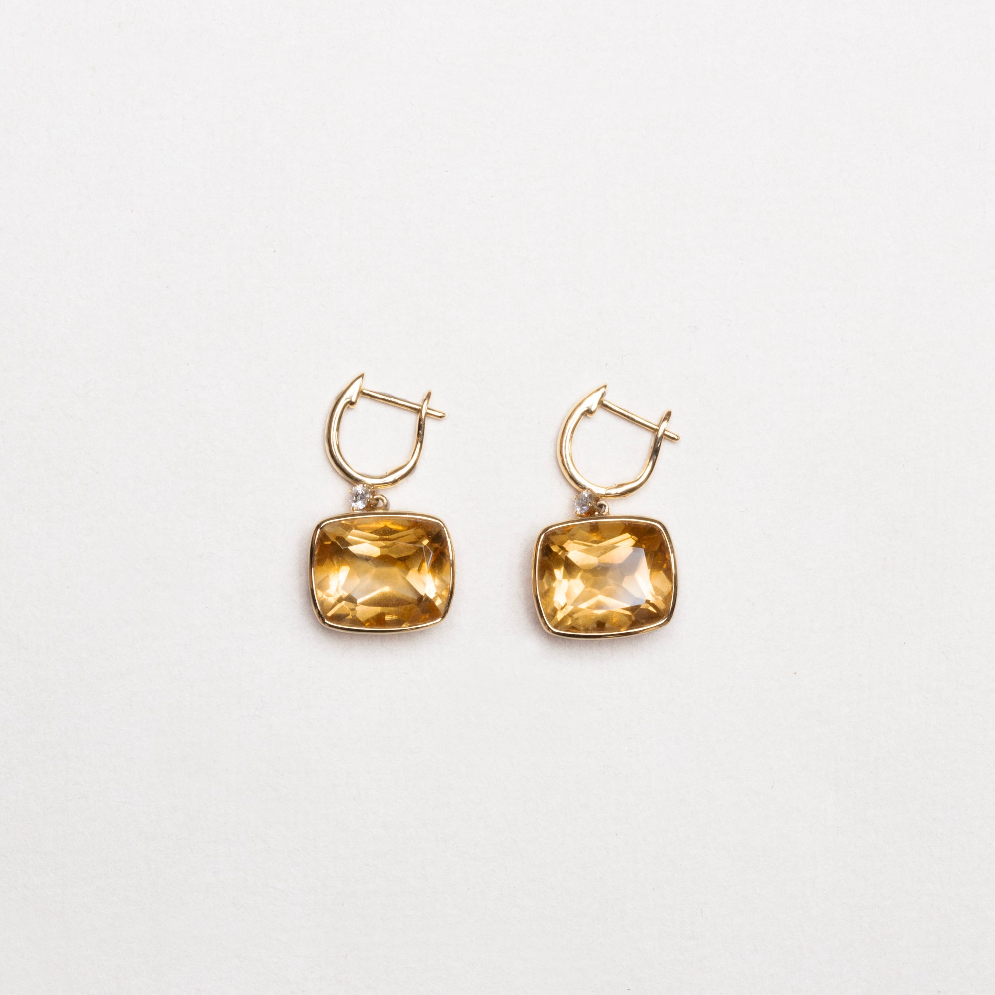 Vintage 18ct Gold Drop Earrings with Citrine and Diamond
