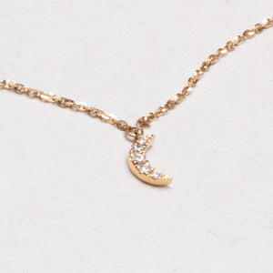 18ct Gold Diamond Crescent Moon Necklace