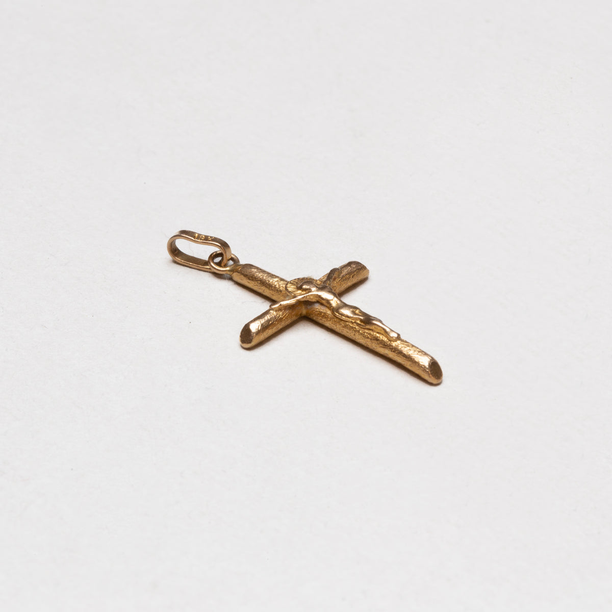 Vintage 18ct Gold Cross Pendant
