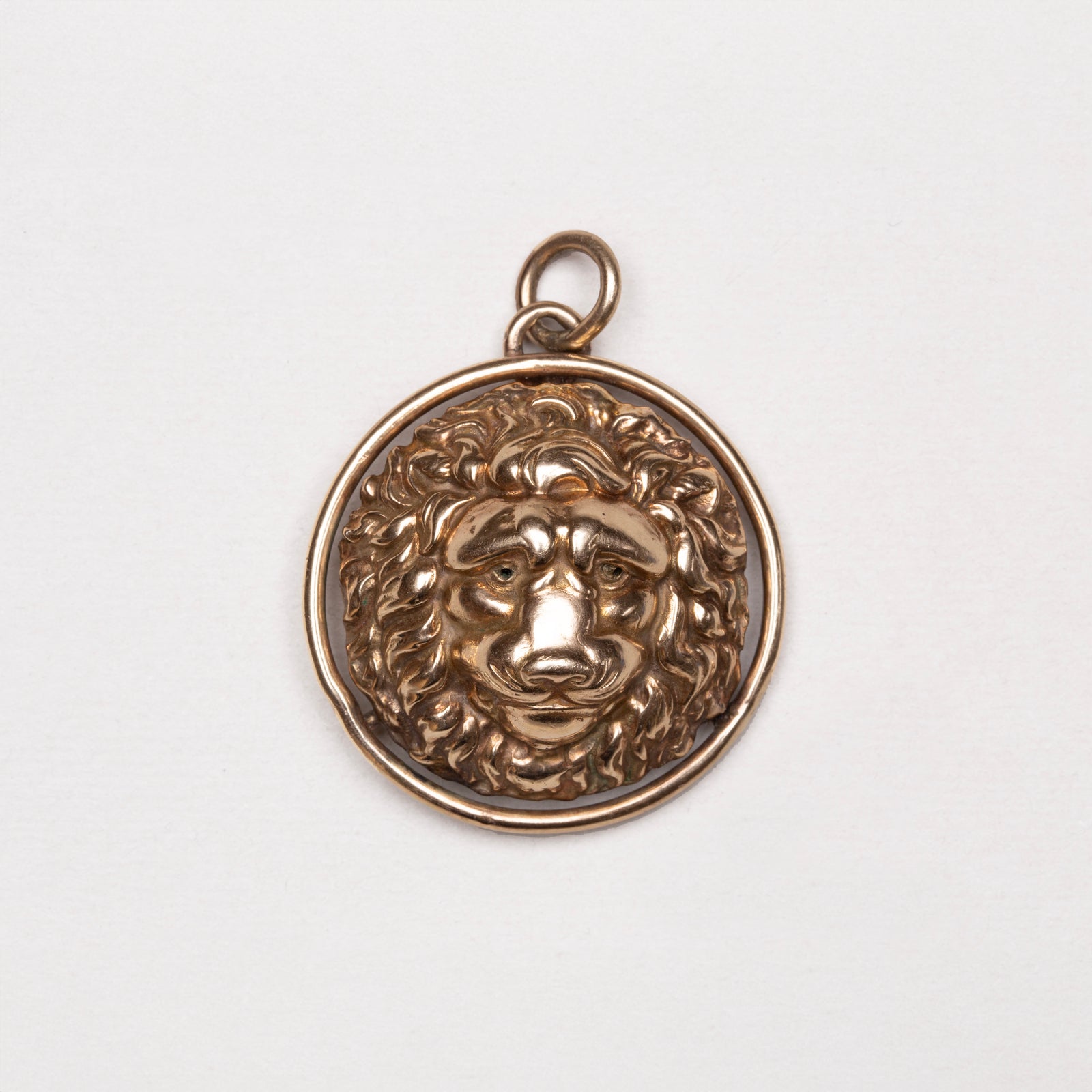 Vintage 9ct Gold Leo Pendant