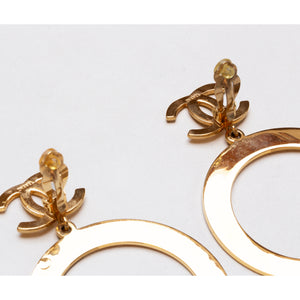 Vintage Chanel Gold Clip-on Earrings