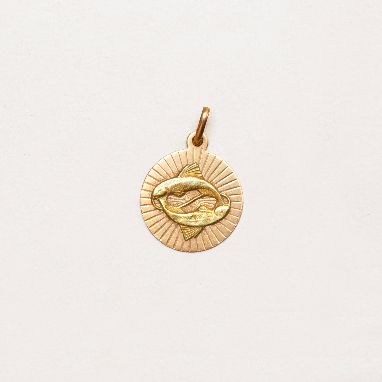 Vintage 18ct Gold Pisces Charm Pendant