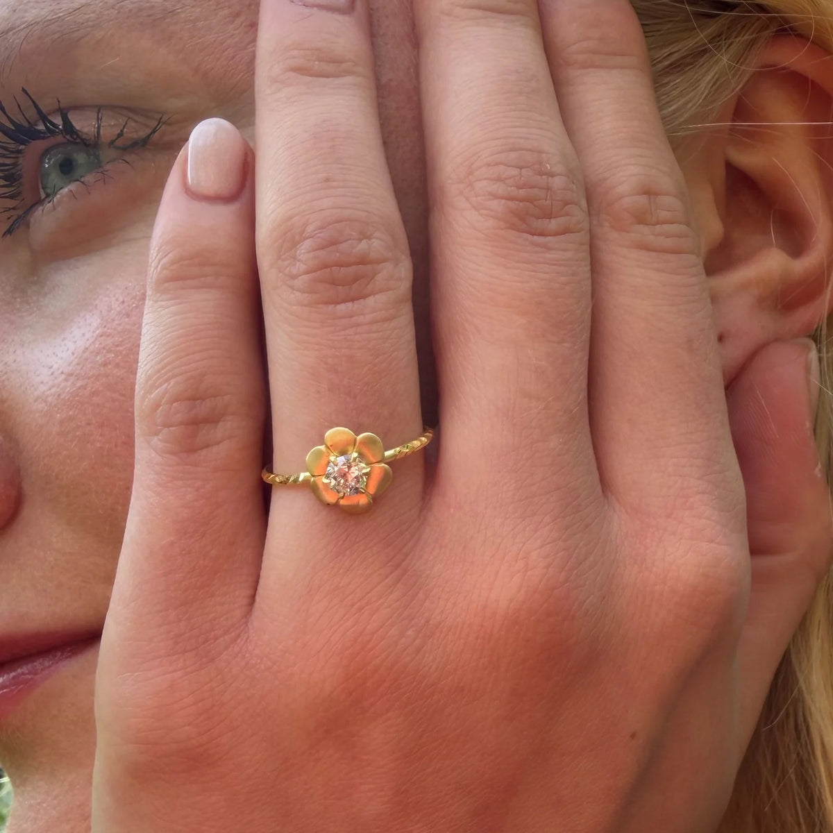 Old Mine Cut Diamond Gold Flower Ring