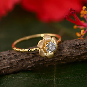 Old Mine Cut Diamond Gold Flower Ring