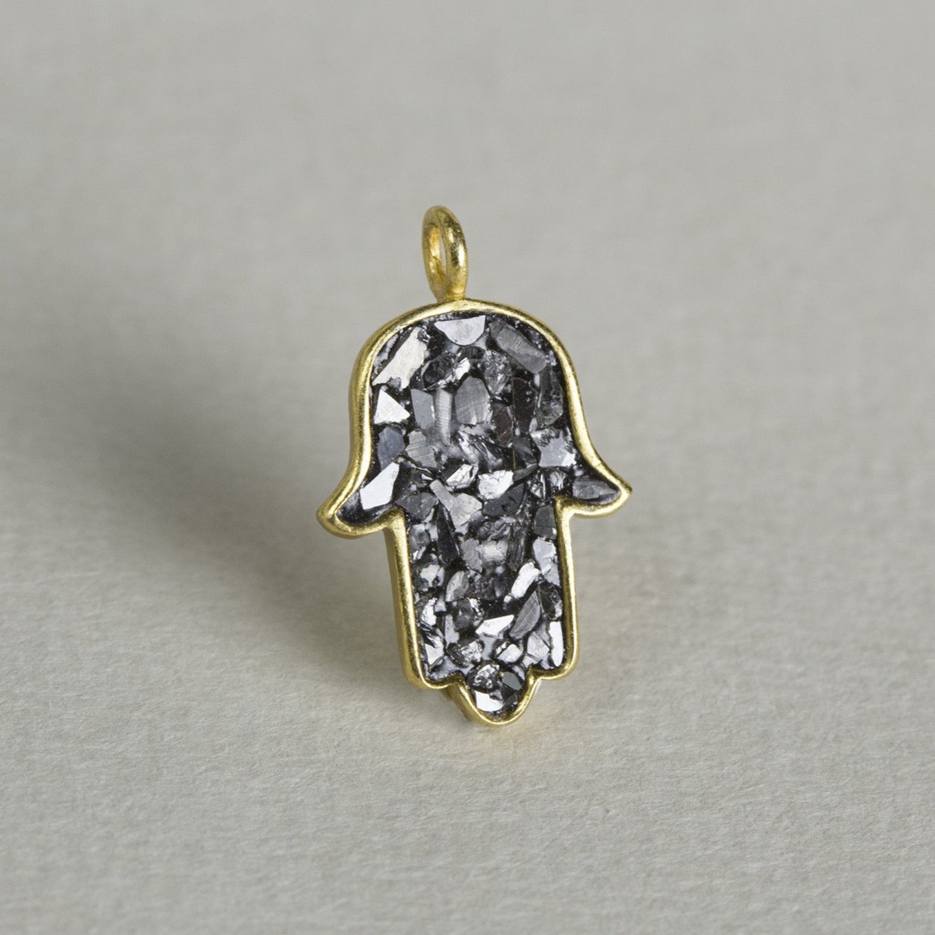 fantastic charm for those who like a darker sparkle