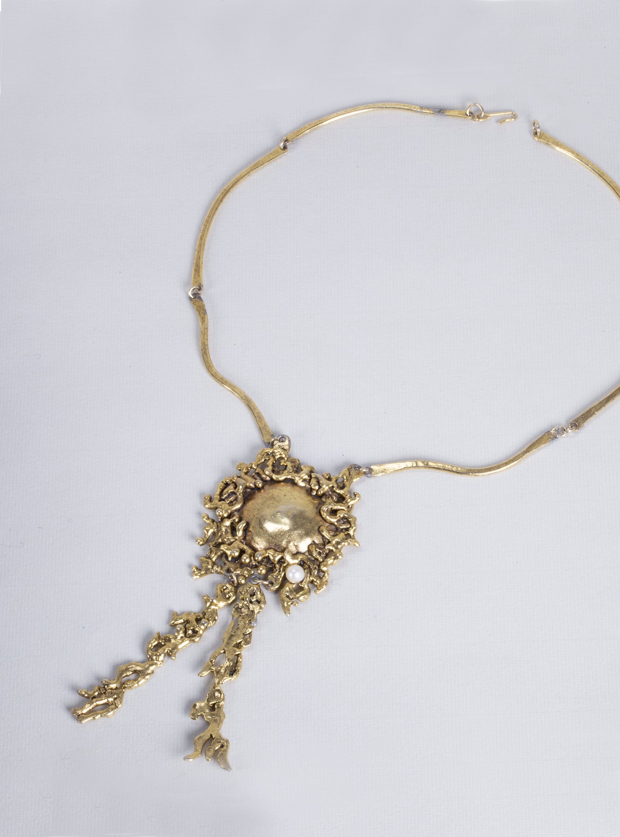 Vintage Gold and Pearl Pendant Necklace