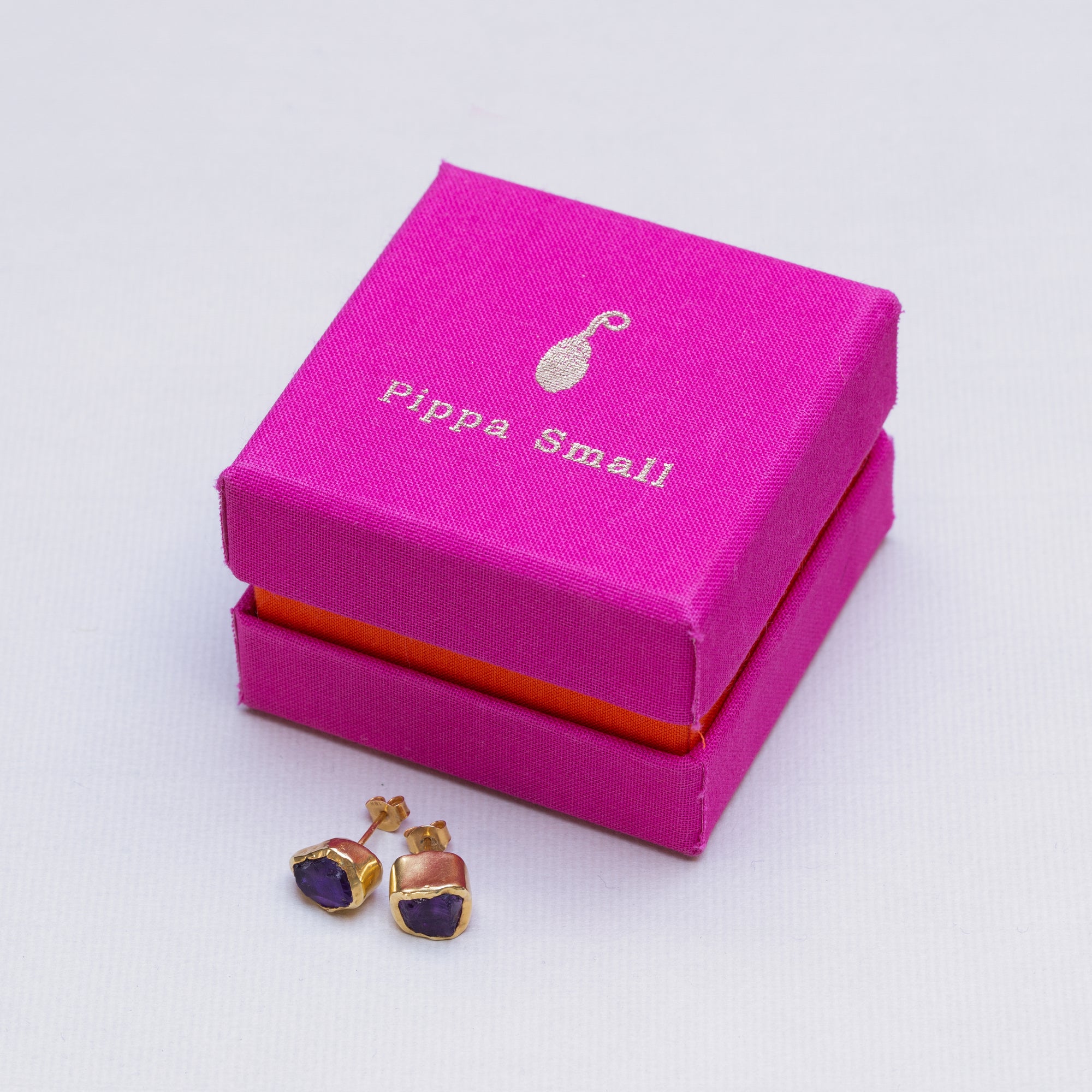 Rough Ametyst Gold Stud Earrings