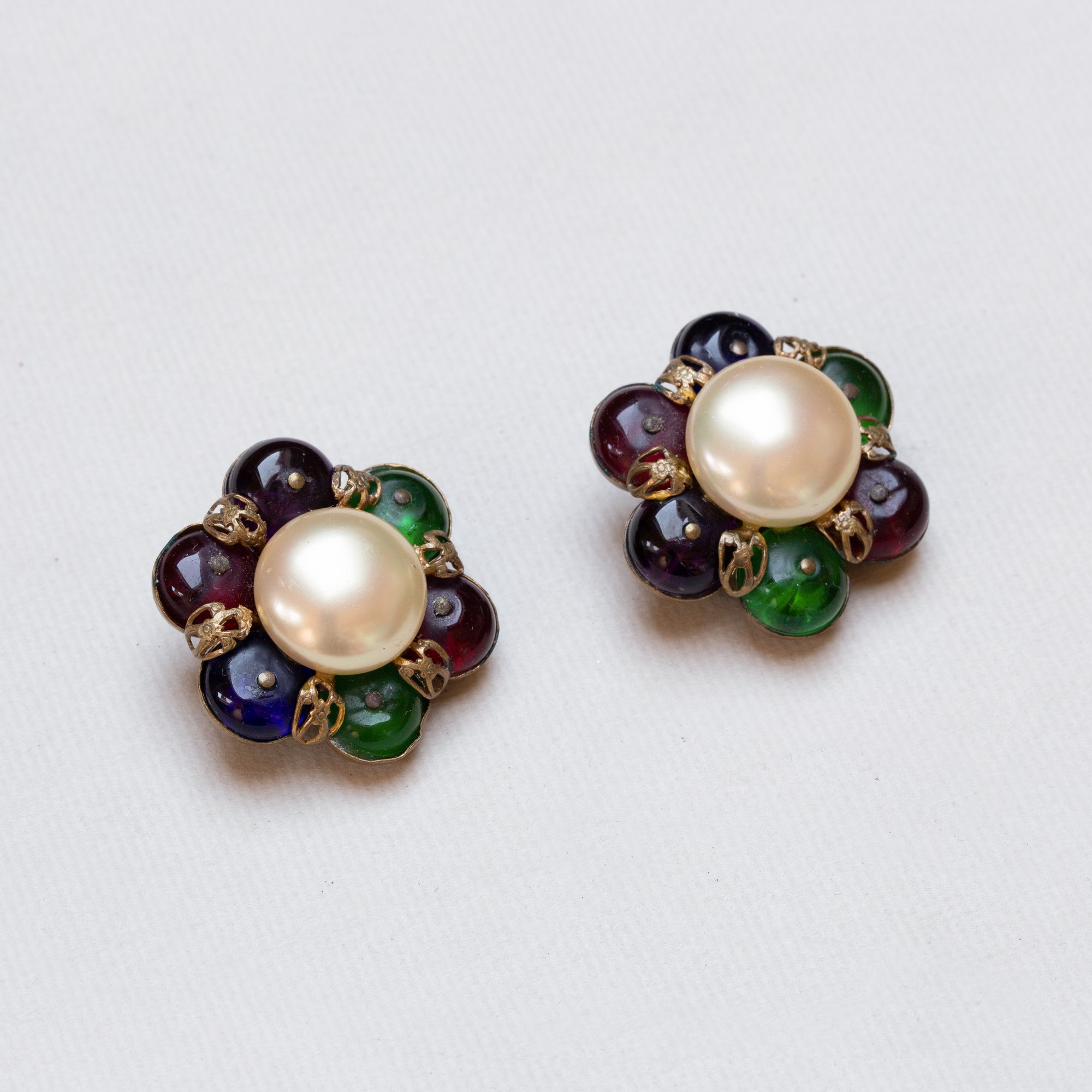 Vintage Chanel Clip-on Earrings