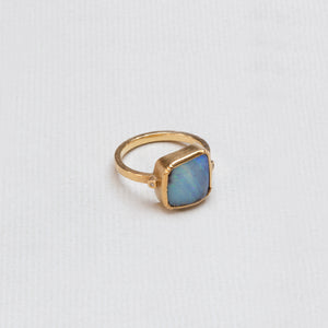 18ct Gold Opal Ring