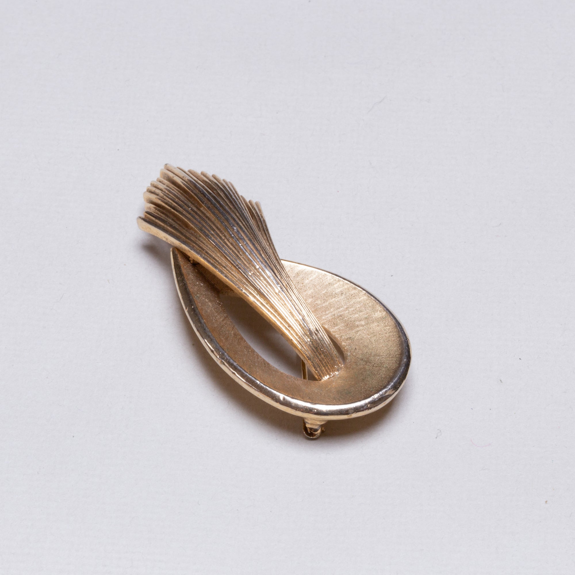 Vintage Trifari Gold Brooch