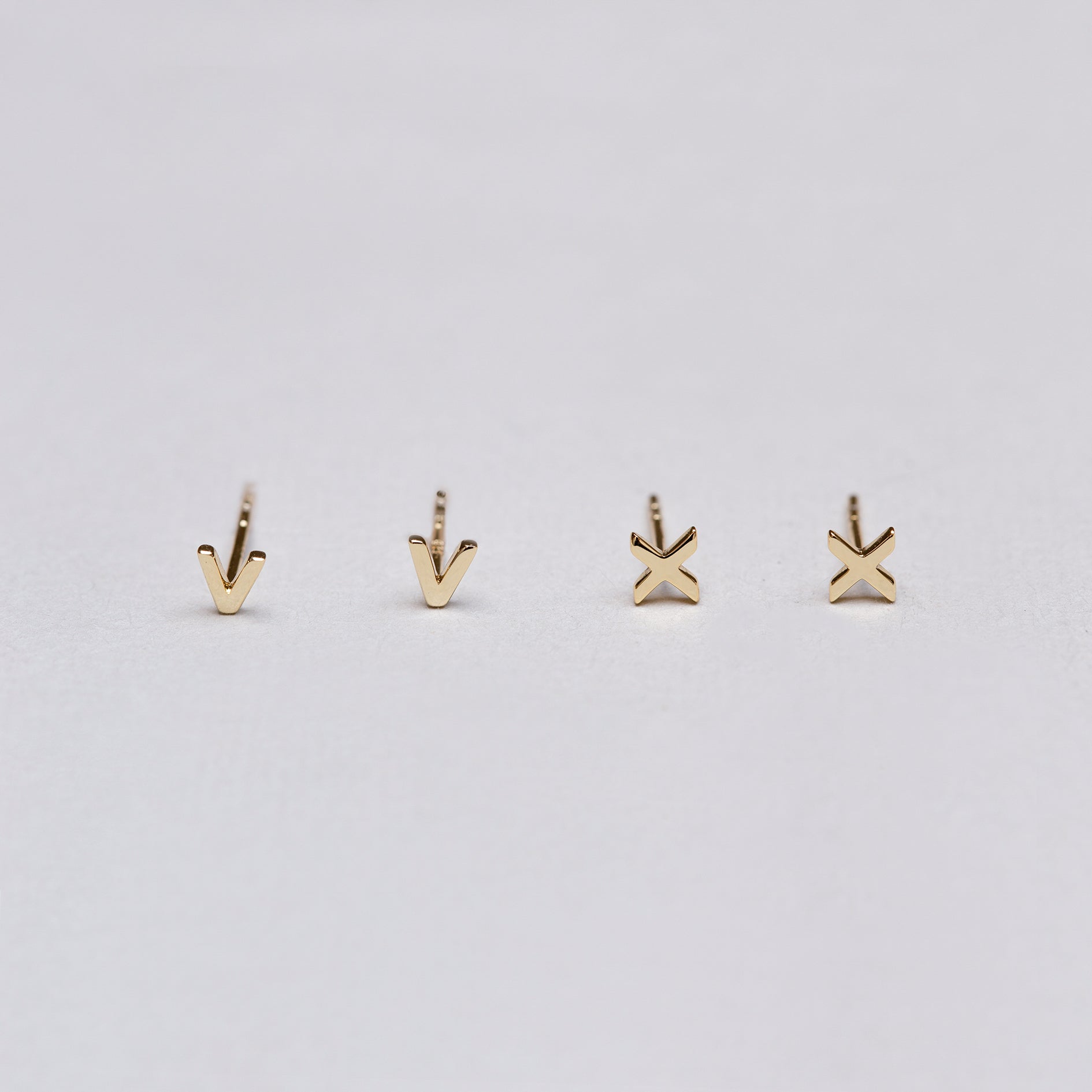 V and X Gold-plated Silver Stud Earrings