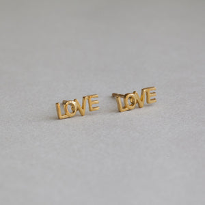 felt gold plated silver LOVE stud earrings