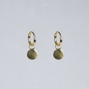 Charmed Hoop Earrings - Disc in yellow gold