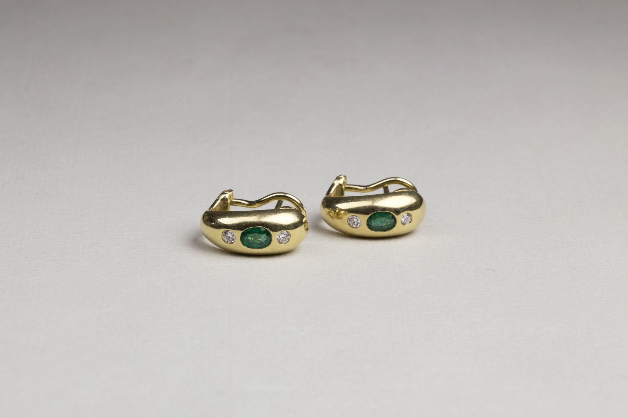 Vintage 18ct Gold Earrings with Emerald and Diamonds