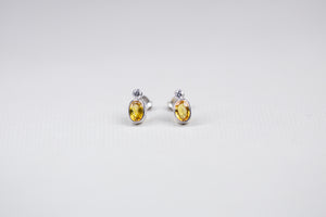 Vintage White Gold Earrings with Diamond and Yellow Sapphire