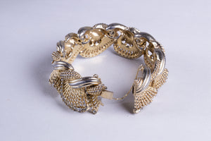 Gold Tone Bracelet with Rhinestones