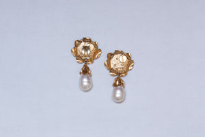 Vintage Gold Flower Clip-on Earrings with Pearls