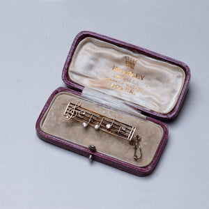 9ct Gold DEARest Music Brooch