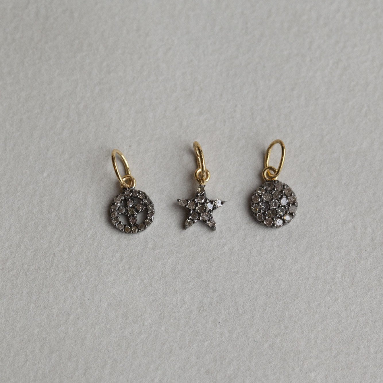 small but powerful accessory ideally goes with our golden chain